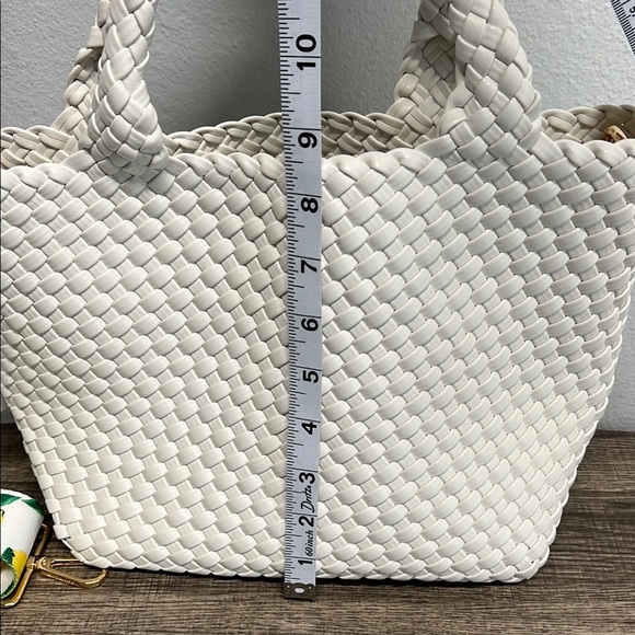 Ahdorned | Vegan Tote Bag w/ Lemon Removable Crossbody Strap ๐ - Picture 15 of 16